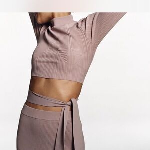 Elegant Mauve Ribbed Long Sleeve